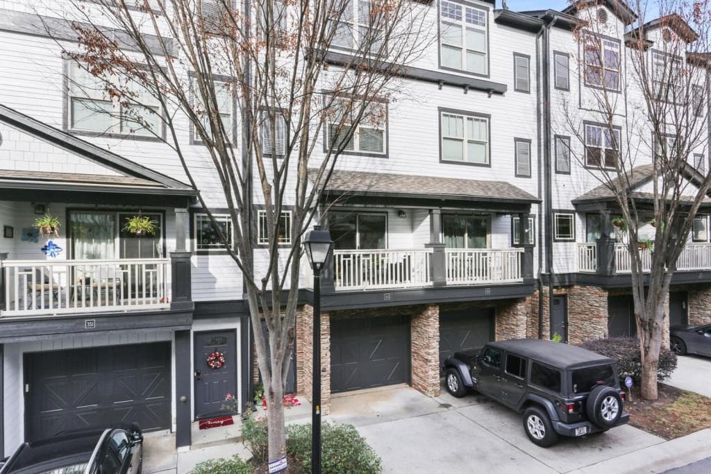 2 bedroom, 3 bathroom, 1,308 sq ft townhouse sold at 216 Semel Circle 353, Atlanta, GA 30309