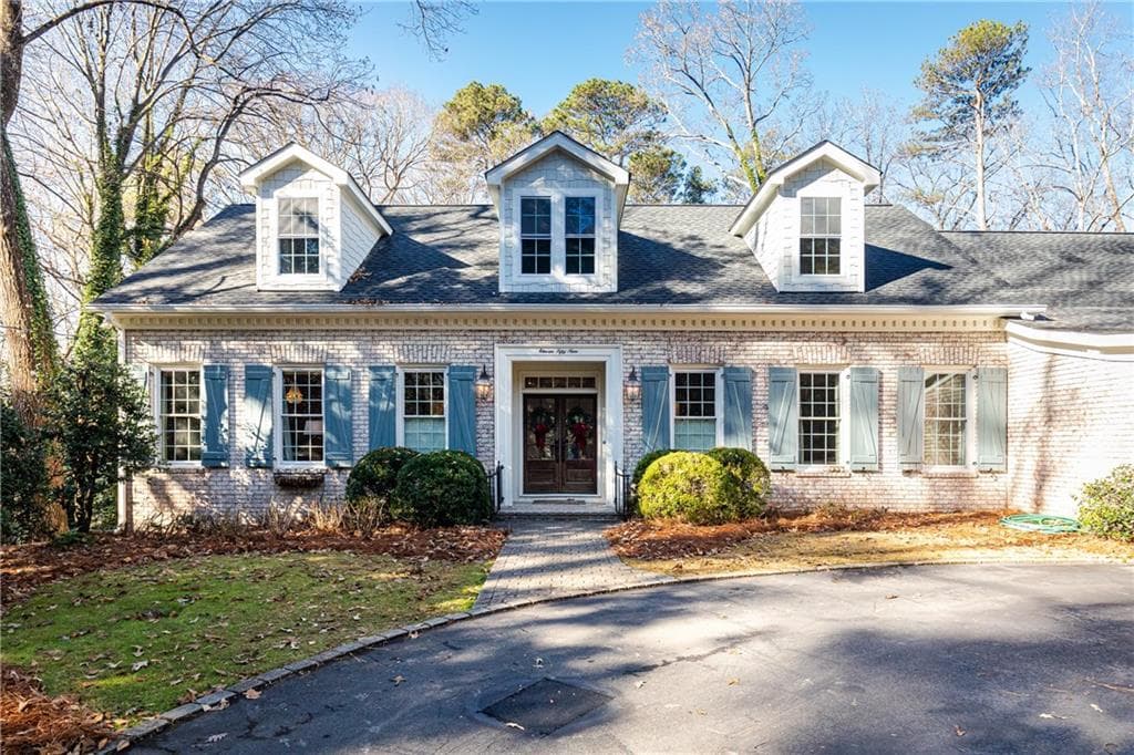 4 bedroom, 6 bathroom, 6,222 sq ft single family residence sold at 1159 Trafalgar Court, Atlanta, GA 30327