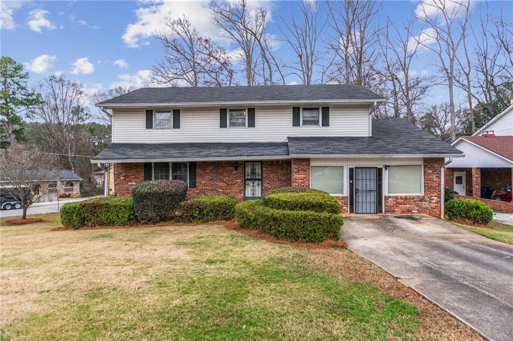 5 bedroom, 3 bathroom, 2,658 sq ft single family residence sold at 4152 Emerald Lake Drive, Decatur, GA 30035