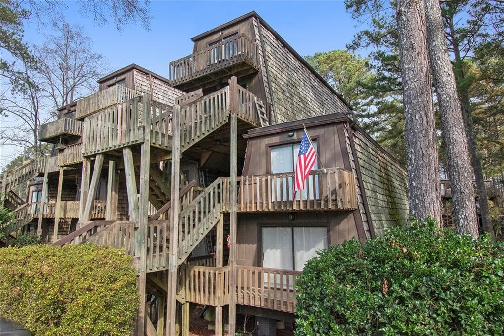 2 bedroom, 2 bathroom, 1,330 sq ft condominium sold at 3200 Rim Cove Drive 116, Cumming, GA 30041