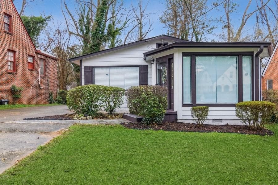 3 bedroom, 2 bathroom, 1,008 sq ft single family residence sold at 1770 ROGERS Avenue, Atlanta, GA 30310