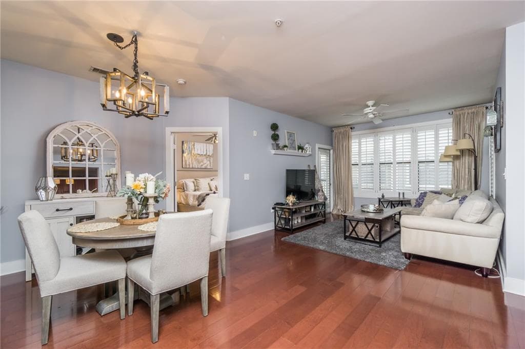 1 bedroom, 2 bathroom, 935 sq ft condominium sold at 799 Hammond Drive 226, Atlanta, GA 30328