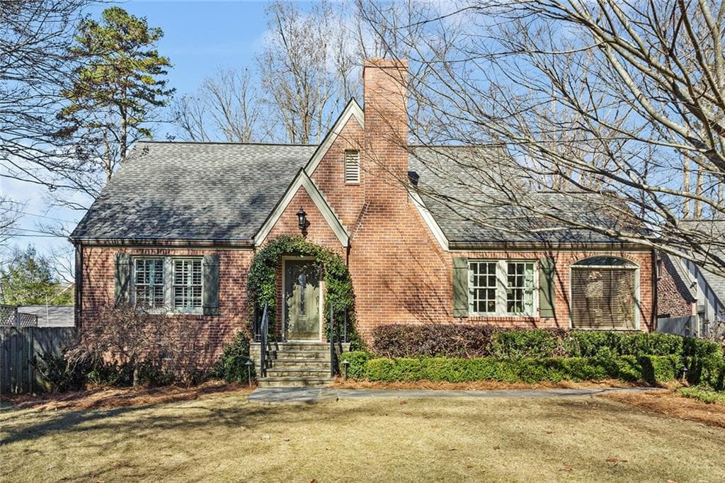 3 bedroom, 2 bathroom, 2,497 sq ft single family residence sold at 750 Wildwood Road, Atlanta, GA 30324