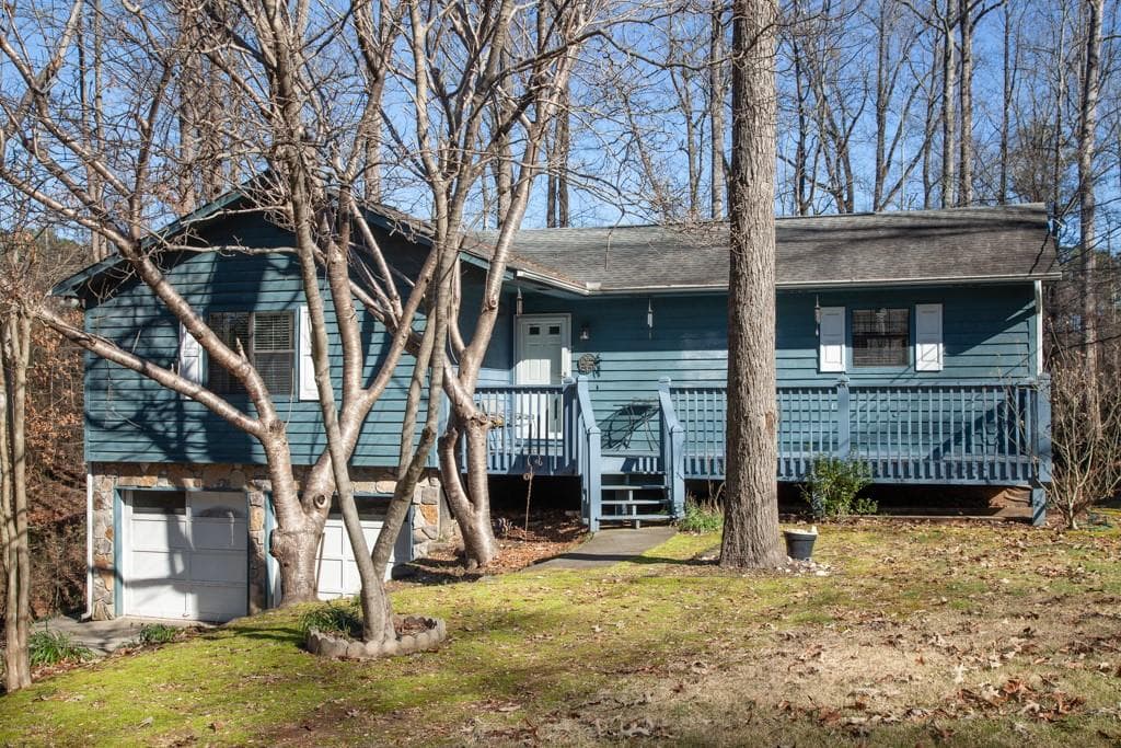3 bedroom, 3 bathroom, 2,973 sq ft single family residence sold at 999 Terrace Trace, Lawrenceville, GA 30044