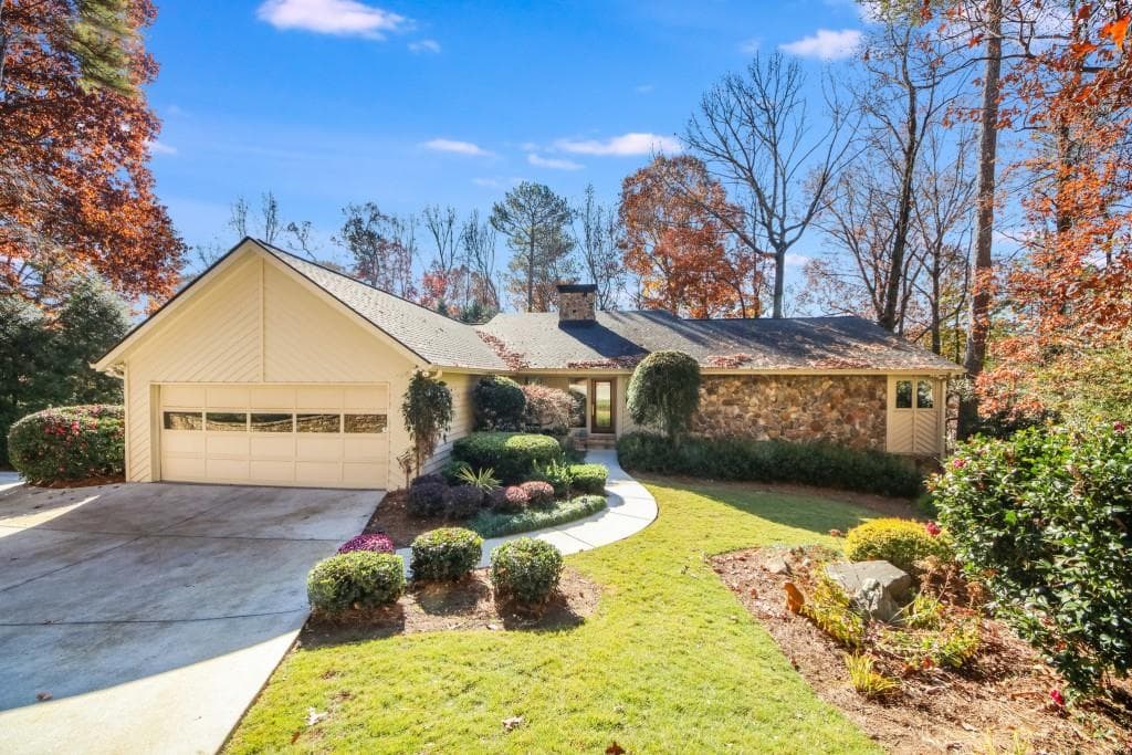 170 Seville Chase, Sandy Springs, GA 30328 — most recent listing photo