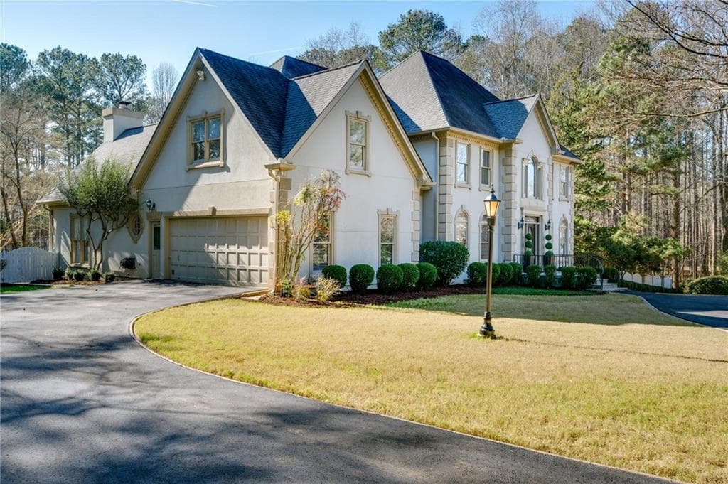 4 bedroom, 4 bathroom, 4,194 sq ft single family residence sold at 1035 Bridgewater Walk, Snellville, GA 30078