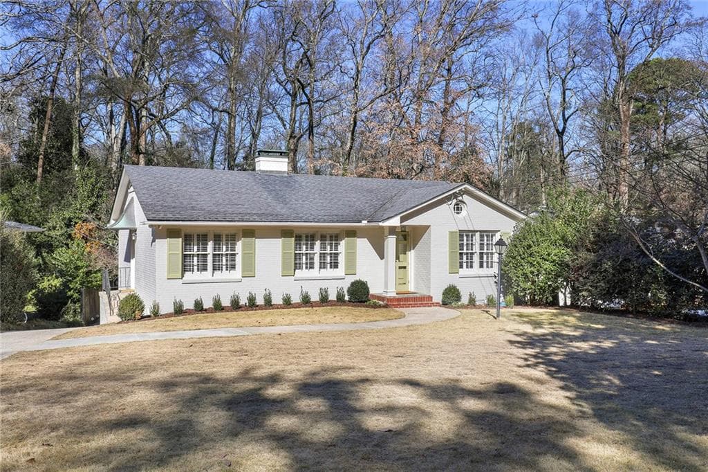 3 bedroom, 2 bathroom, 1,716 sq ft single family residence sold at 1556 Walthall Court, Atlanta, GA 30318