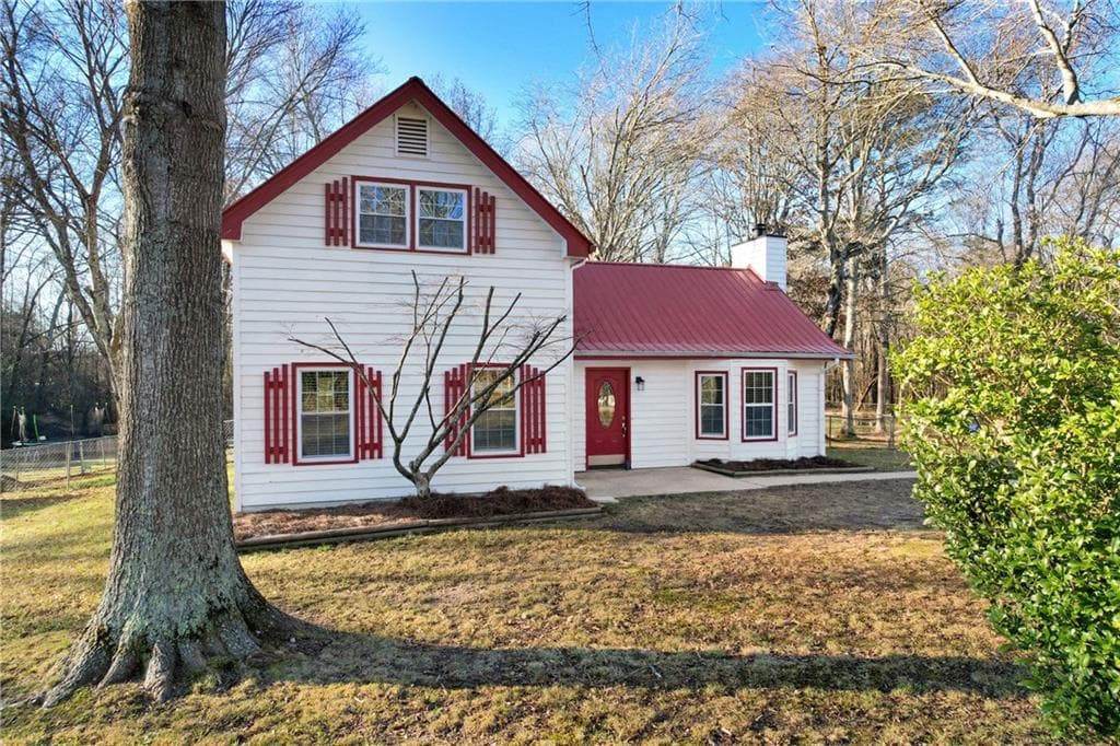 3 bedroom, 2 bathroom single family residence sold at 4425 Mcbrayer Road, Flowery Branch, GA 30542