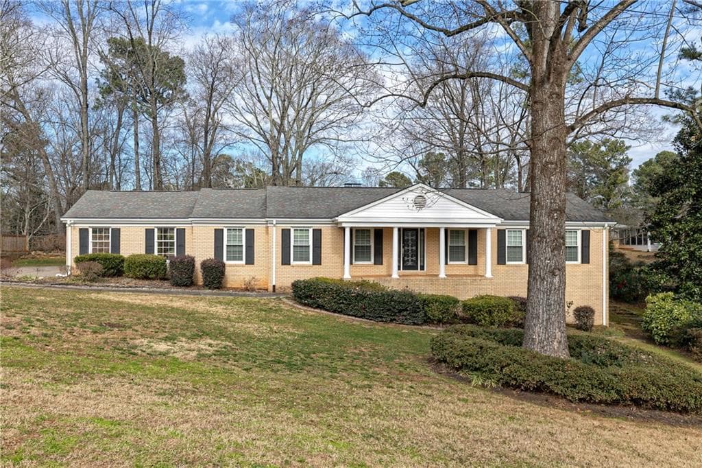 3 bedroom, 2 bathroom, 1,897 sq ft single family residence sold at 2647 Skylane Drive, Marietta, GA 30062