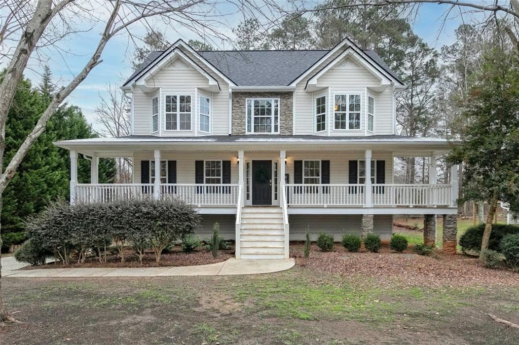 3 bedroom, 3 bathroom, 2,084 sq ft single family residence sold at 85 E CHESTNUT Drive, Dallas, GA 30132