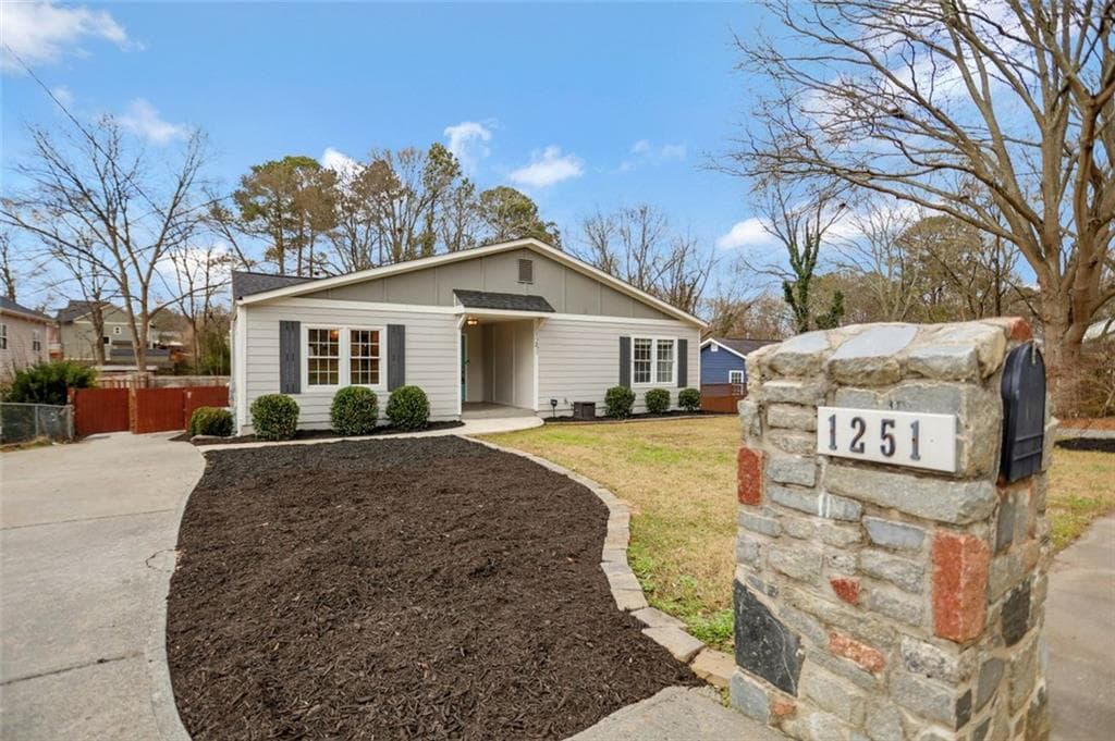 3 bedroom, 3 bathroom, 1,729 sq ft single family residence sold at 1251 Pierce Avenue, Smyrna, GA 30080