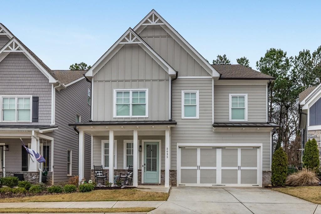 5 bedroom, 5 bathroom, 3,758 sq ft single family residence sold at 2035 Westside Boulevard, Atlanta, GA 30318