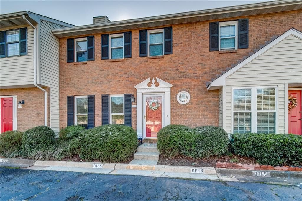 3235 Cape Circle, Alpharetta, GA 30009 — most recent listing photo