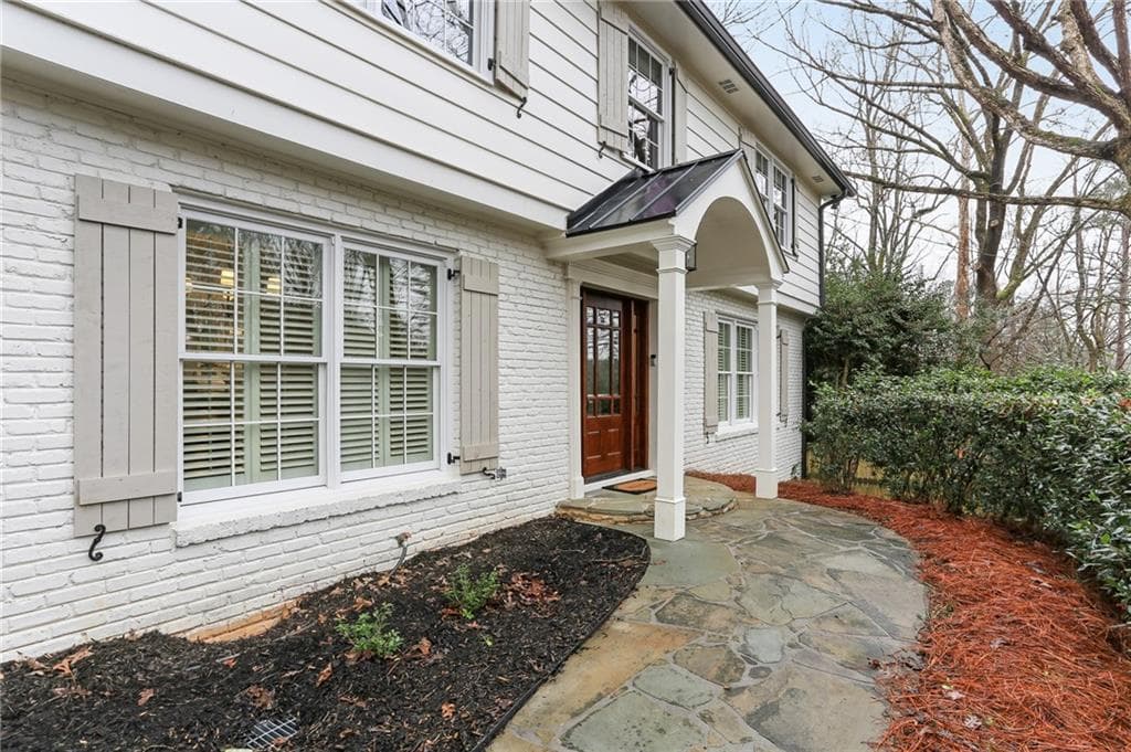 4 bedroom, 3 bathroom, 3,163 sq ft single family residence sold at 470 River Valley Road, Atlanta, GA 30328