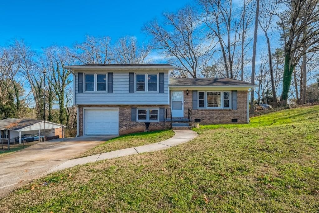 3 bedroom, 2 bathroom, 1,370 sq ft single family residence sold at 658 Bonnie Dell Drive, Marietta, GA 30062