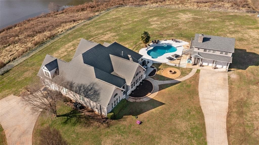 5 bedroom, 5 bathroom, 4,379 sq ft single family residence sold at 1001 Duncan Road, Carrollton, GA 30116