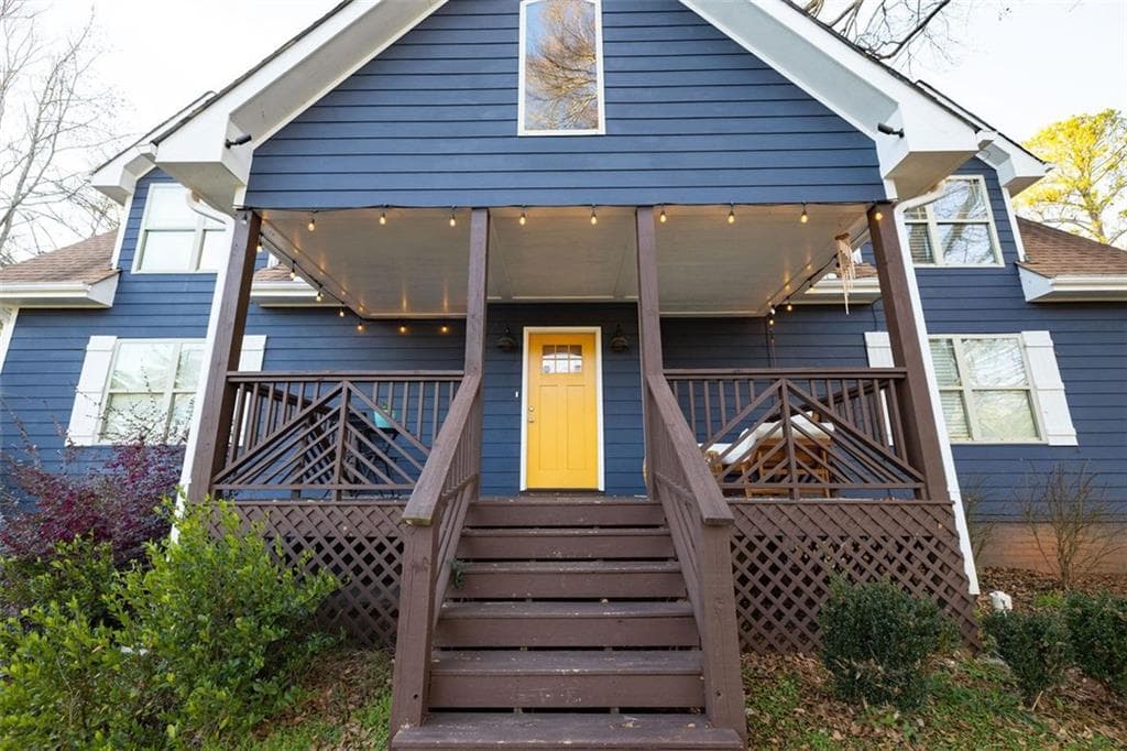3 bedroom, 3 bathroom, 2,012 sq ft single family residence sold at 673 QUILLIAN Avenue, Decatur, GA 30032