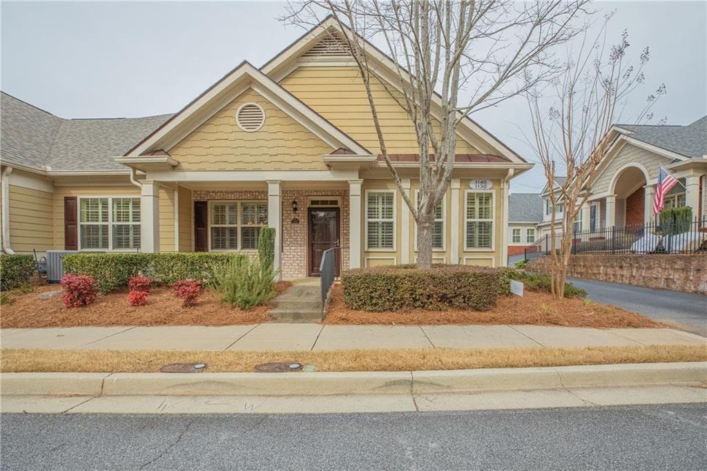 3 bedroom, 3 bathroom, 2,550 sq ft condominium sold at 1140 Brook Knoll Lane 2203, Cumming, GA 30041