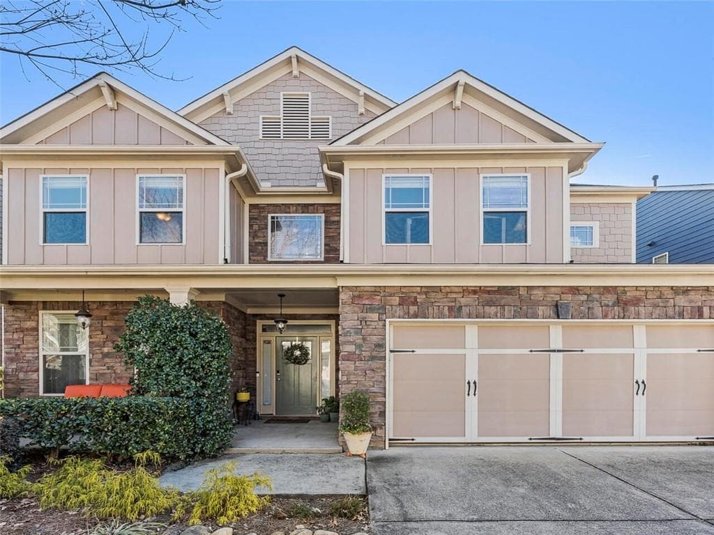 5 bedroom, 3 bathroom, 3,403 sq ft single family residence sold at 2071 Hatteras Way, Atlanta, GA 30318