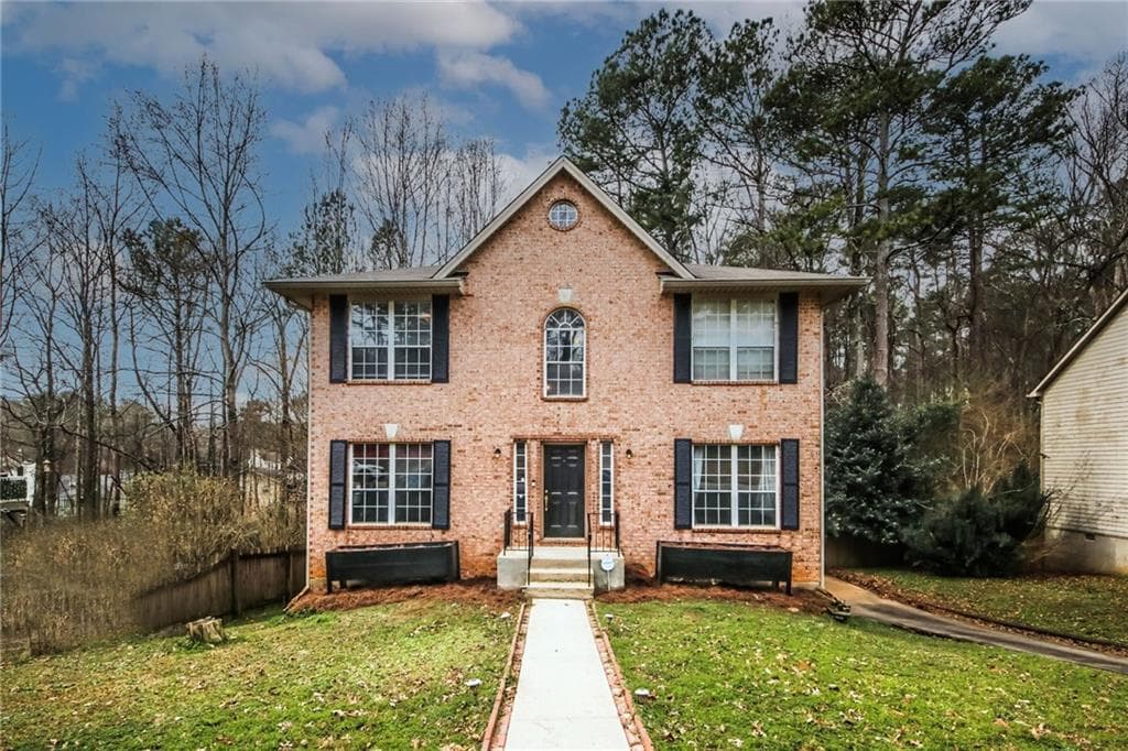 4 bedroom, 3 bathroom, 2,387 sq ft single family residence sold at 2121 Hunters Cove Drive, Lawrenceville, GA 30044
