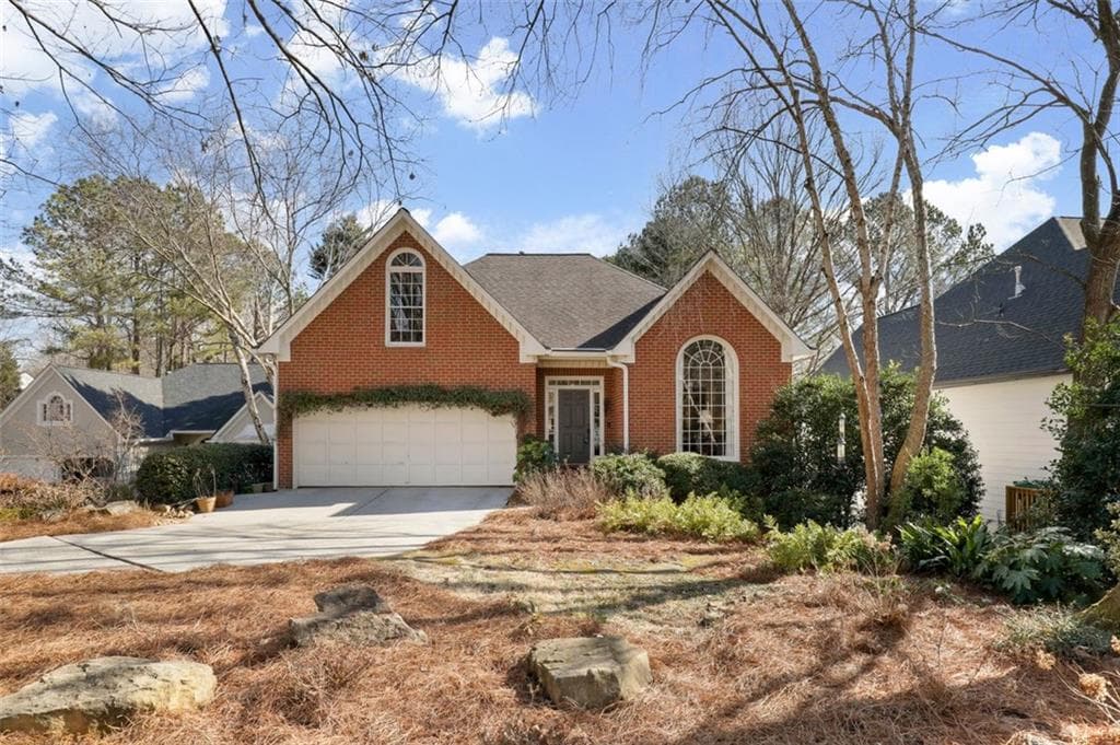 4 bedroom, 5 bathroom, 2,283 sq ft single family residence sold at 2925 BANKSHILL Row, Atlanta, GA 30319