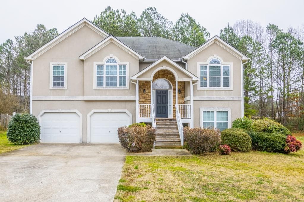 3 bedroom, 2 bathroom, 1,767 sq ft single family residence sold at 4240 Singletree Drive, Douglasville, GA 30135