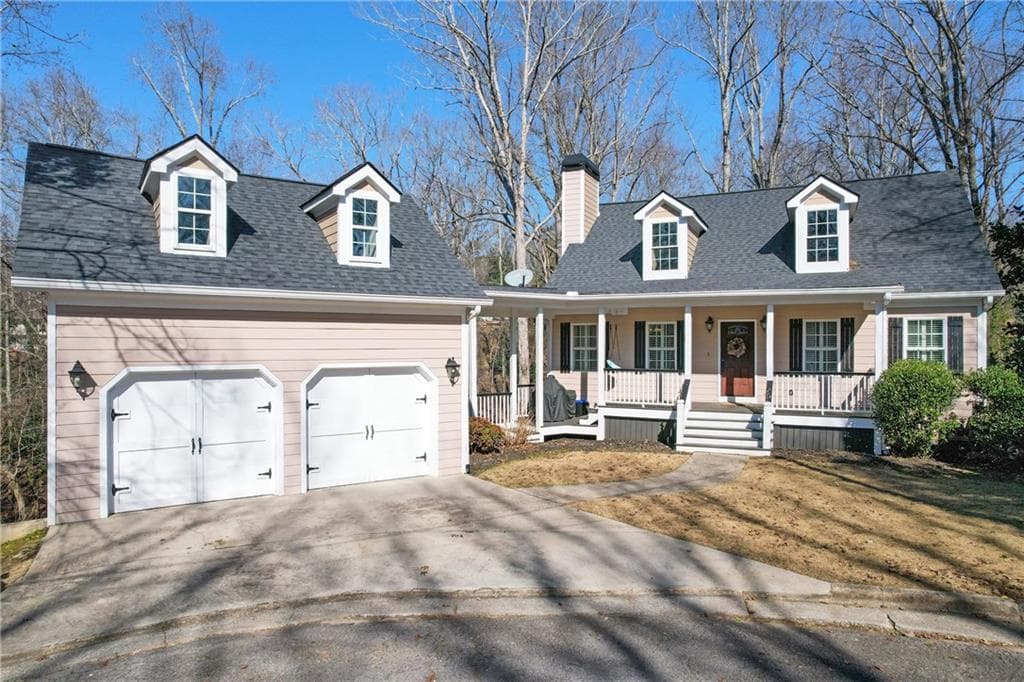 3 bedroom, 4 bathroom, 2,156 sq ft single family residence sold at 1408 Woodland Circle, Gainesville, GA 30501