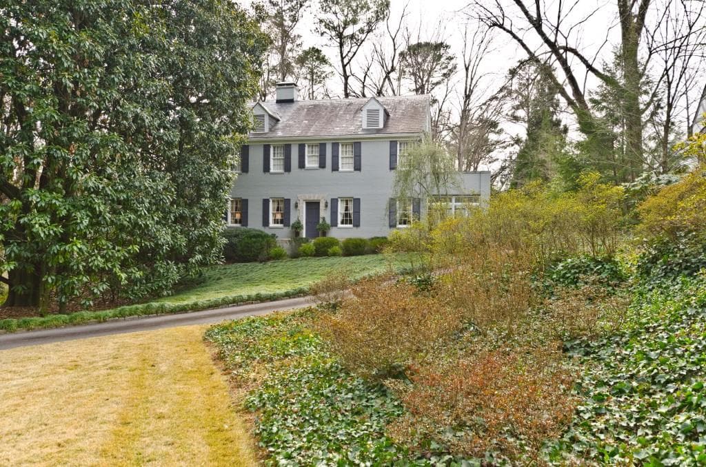 4 bedroom, 4 bathroom single family residence sold at 562 West Wesley Road, Atlanta, GA 30305