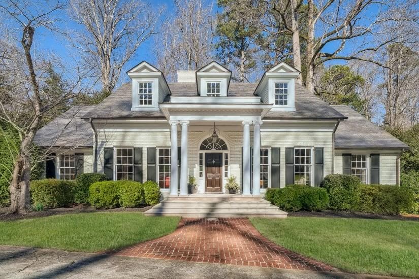 5 bedroom, 5 bathroom, 4,311 sq ft single family residence sold at 4137 N Broadland Road, Atlanta, GA 30342