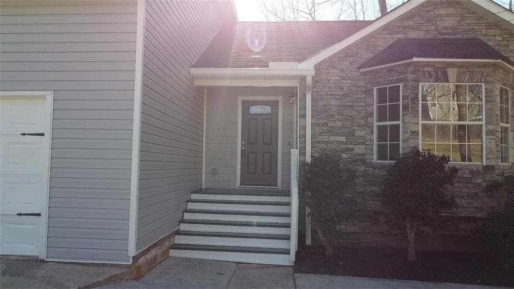 6 bedroom, 4 bathroom, 3,169 sq ft single family residence sold at 4435 Red Eagle Court, Douglasville, GA 30135