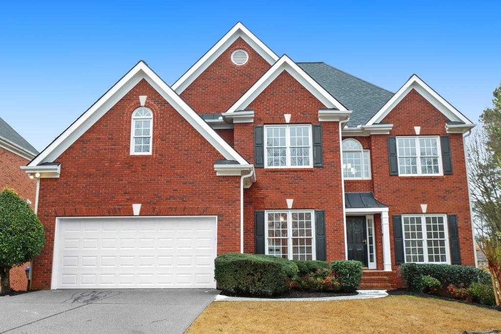 6 bedroom, 4 bathroom, 2,990 sq ft single family residence sold at 2775 Factor Walk Boulevard, Suwanee, GA 30024