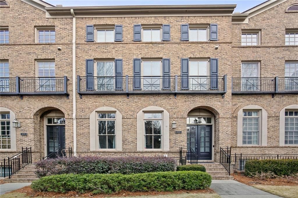 677 Lockton Place, Atlanta, GA 30342 — most recent listing photo
