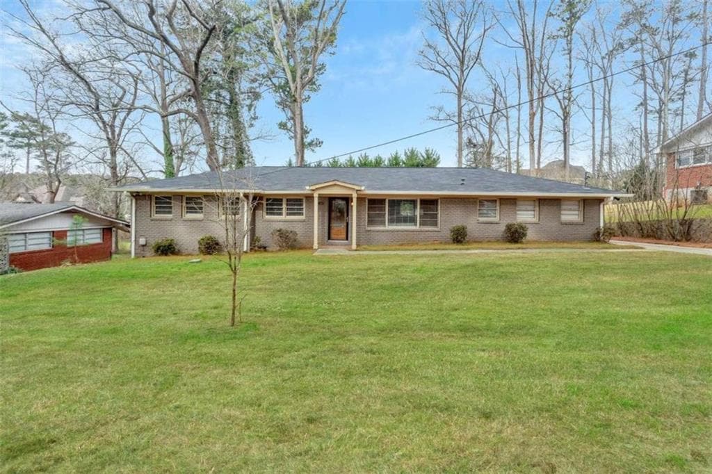 4 bedroom, 3 bathroom, 1,848 sq ft single family residence sold at 1471 New Hope Road, Atlanta, GA 30331