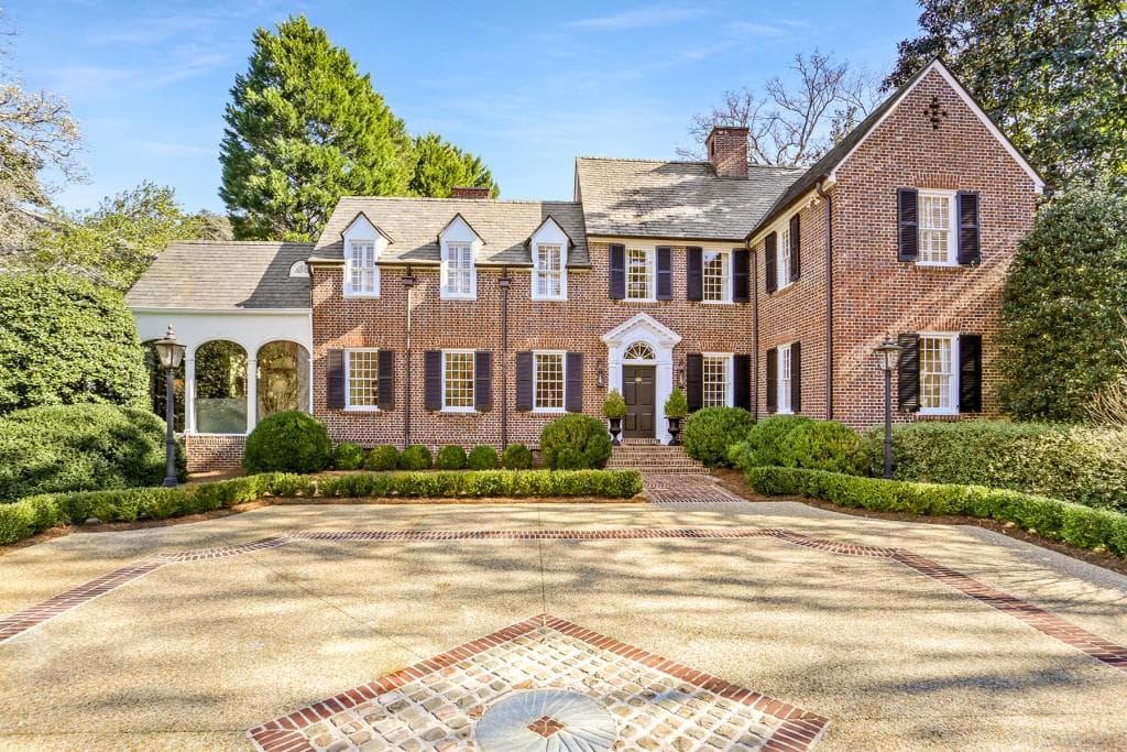 5 bedroom, 9 bathroom, 5,697 sq ft single family residence sold at 2585 Woodward Way, Atlanta, GA 30305