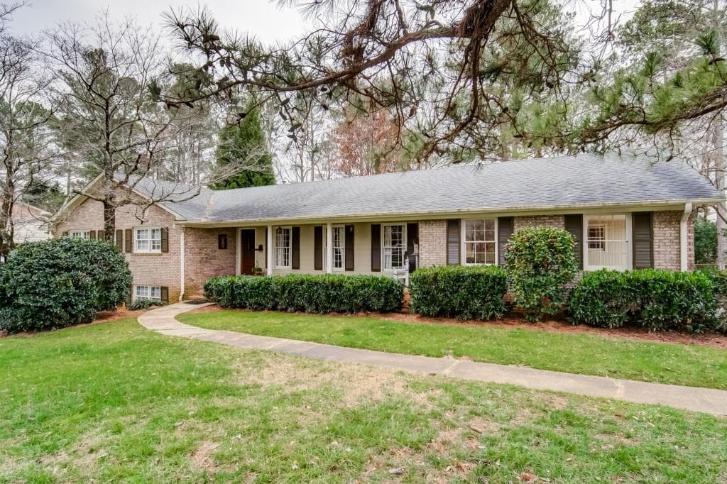 537 Flintwood Drive, Marietta, GA 30068 — most recent listing photo