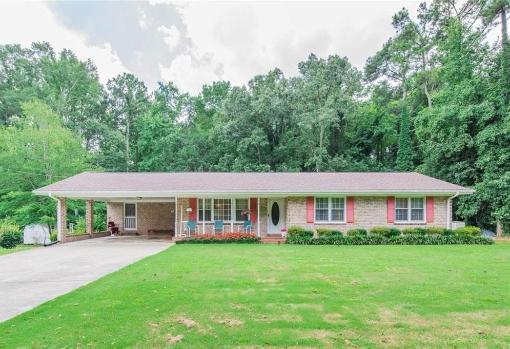 3 bedroom, 2 bathroom, 1,380 sq ft single family residence sold at 1945 BIG SHANTY Drive, Kennesaw, GA 30144
