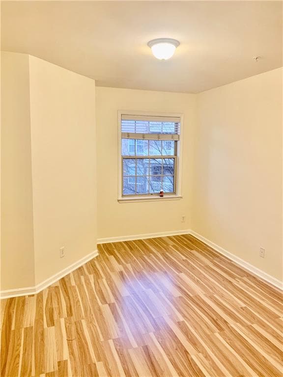 2 bedroom, 2 bathroom, 1,153 sq ft condominium sold at 4805 W Village Way 1306, Smyrna, GA 30080