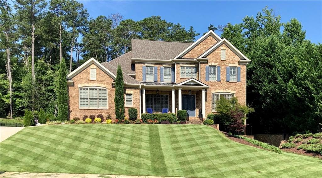 120 Dove Court, Roswell, GA 30075 — most recent listing photo