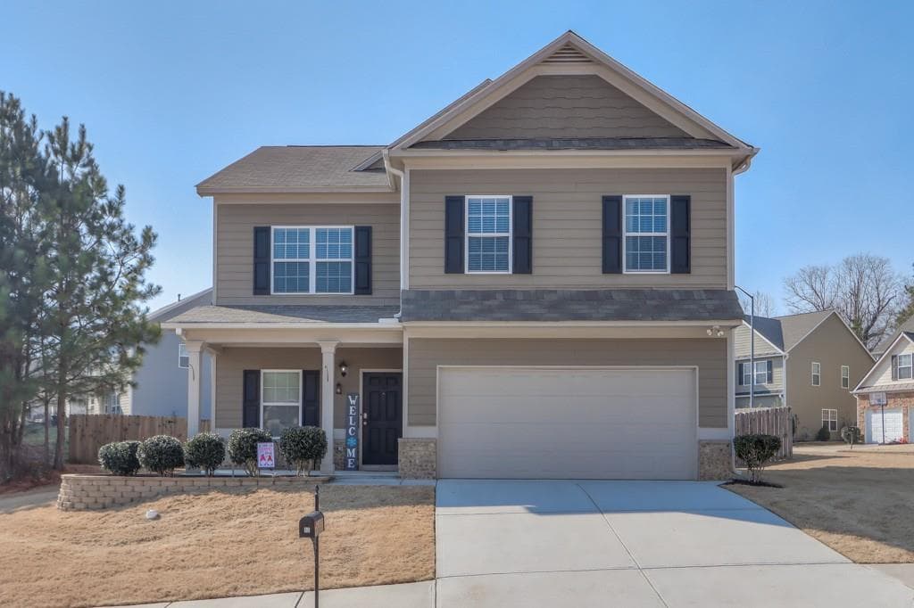 4 bedroom, 3 bathroom, 2,600 sq ft single family residence sold at 12 Thorndale Court, Dallas, GA 30132