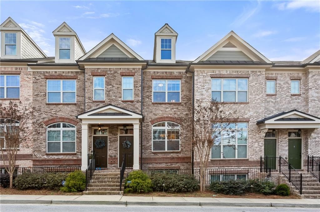 3 bedroom, 4 bathroom, 2,000 sq ft townhouse sold at 1211 LaVista Circle, Atlanta, GA 30324