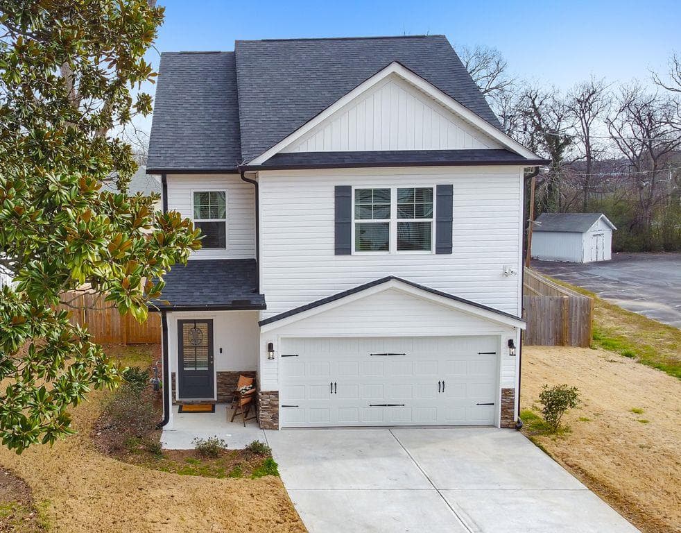 3 bedroom, 3 bathroom, 1,693 sq ft single family residence sold at 345 N Gilmer Street, Cartersville, GA 30120