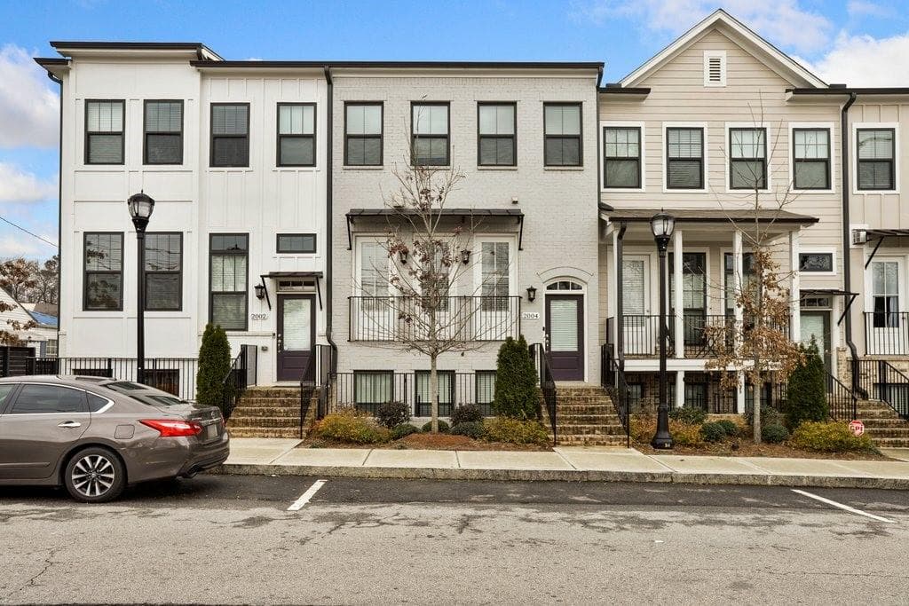 4 bedroom, 4 bathroom, 1,880 sq ft townhouse sold at 2004 Manchester Street, Atlanta, GA 30324
