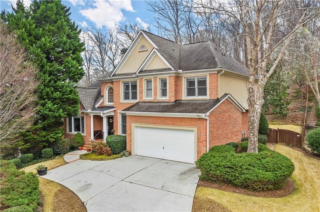 5 bedroom, 4 bathroom, 3,852 sq ft single family residence sold at 5071 Vinings Estates Court, Smyrna, GA 30126