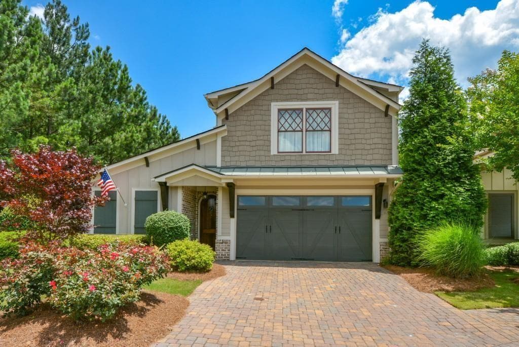 3 bedroom, 3 bathroom, 2,004 sq ft single family residence sold at 601 Stickley Oak Way, Woodstock, GA 30189