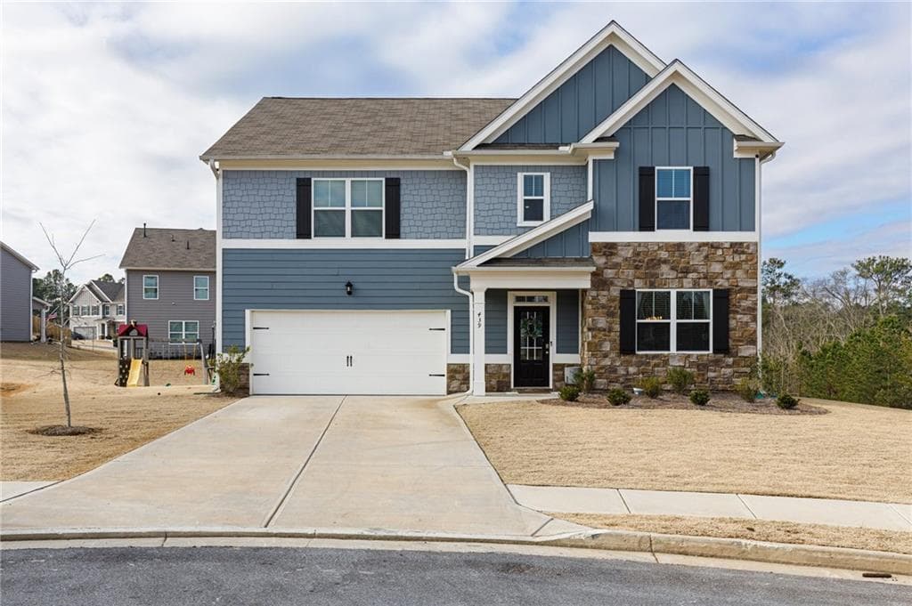 5 bedroom, 3 bathroom, 3,250 sq ft single family residence sold at 439 Huntleigh Shores Lane, Dallas, GA 30132