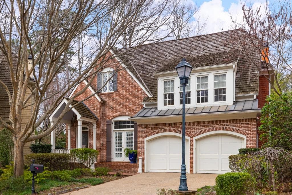 4 bedroom, 5 bathroom, 3,089 sq ft single family residence sold at 32 Conifer Park Lane, Atlanta, GA 30342