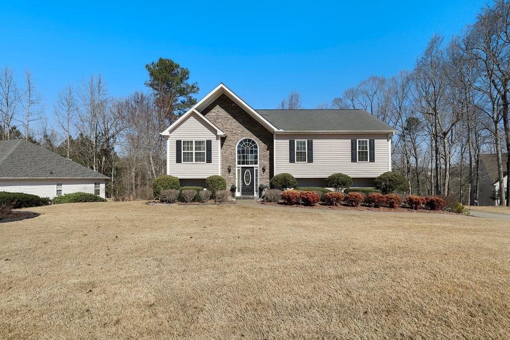 3 bedroom, 3 bathroom, 2,388 sq ft single family residence sold at 429 Lancaster Drive, Canton, GA 30114