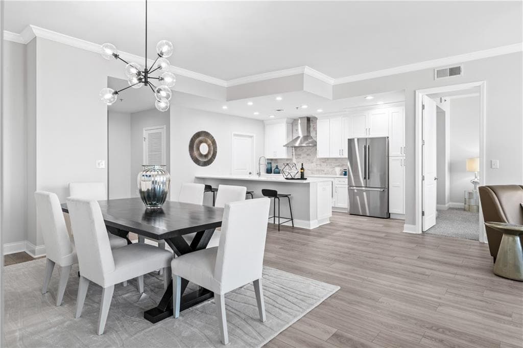 3 bedroom, 3 bathroom, 2,135 sq ft condominium sold at 270 17th Street 2708, Atlanta, GA 30363