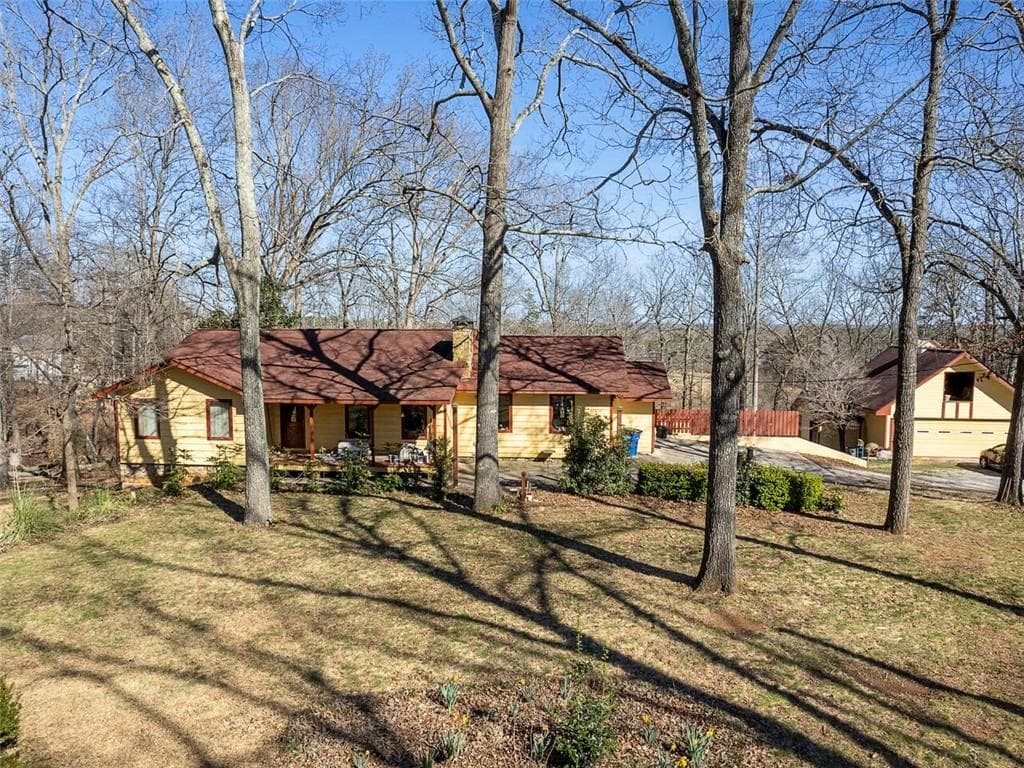 4 bedroom, 3 bathroom, 2,136 sq ft single family residence sold at 3670 Leah Place, Douglasville, GA 30135