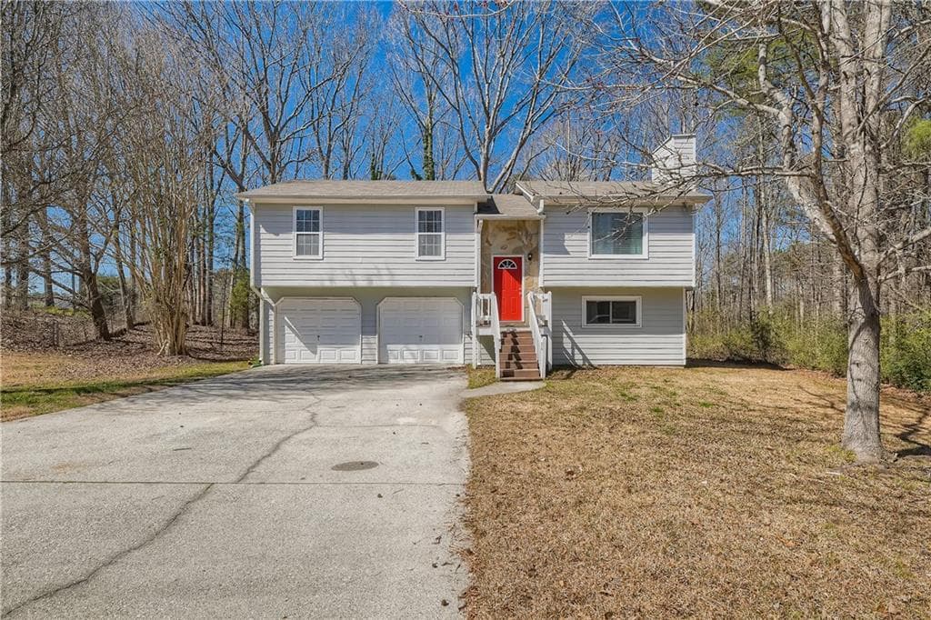 3 bedroom, 2 bathroom, 1,093 sq ft single family residence sold at 821 DONNER Court, Douglasville, GA 30134